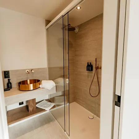 Hotel Alfred & Gastro Bar