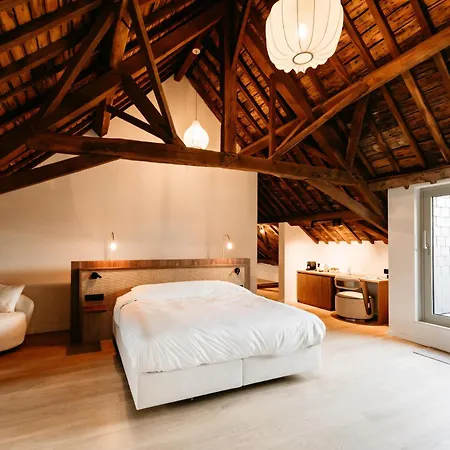 Hotel Alfred & Gastro Bar