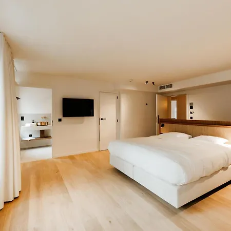Alfred & Gastro Bar Hotel *