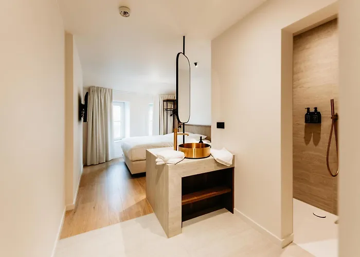 Alfred & Gastro Bar Hotel *