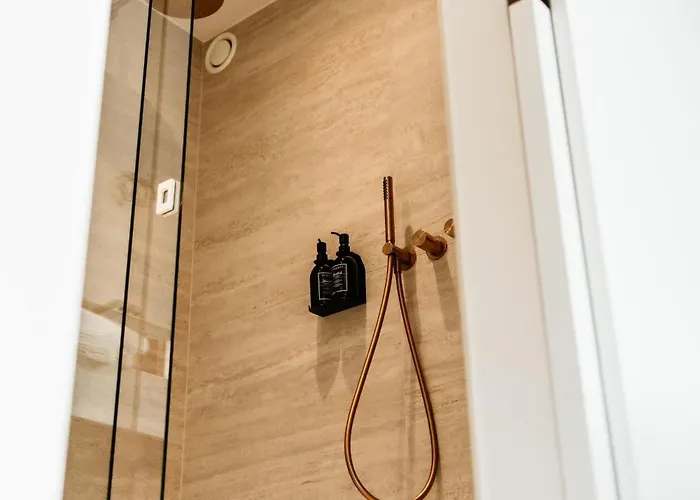 Alfred & Gastro Bar Hotel