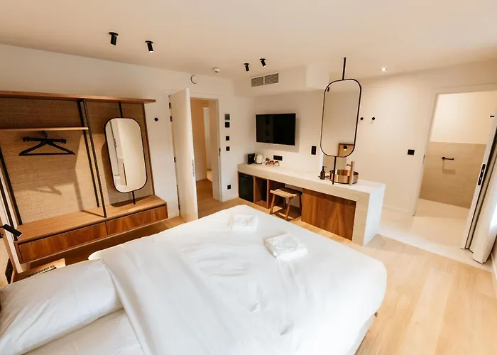 Alfred & Gastro Bar Hotel *