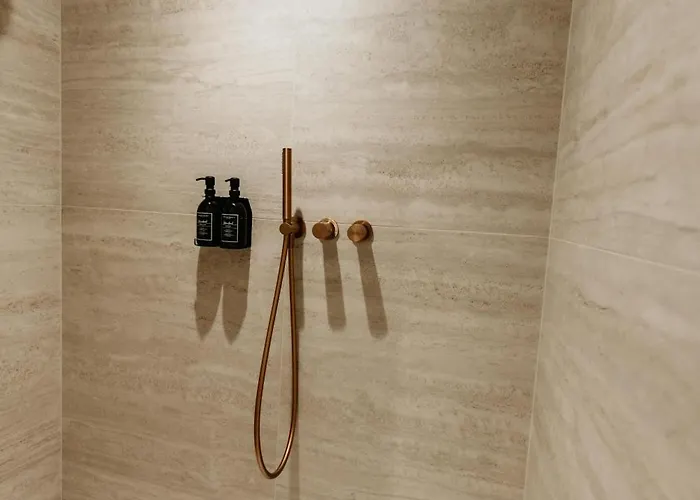 Alfred & Gastro Bar Hotel *