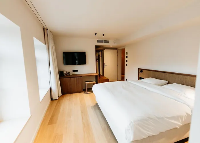 Hotel Alfred & Gastro Bar *