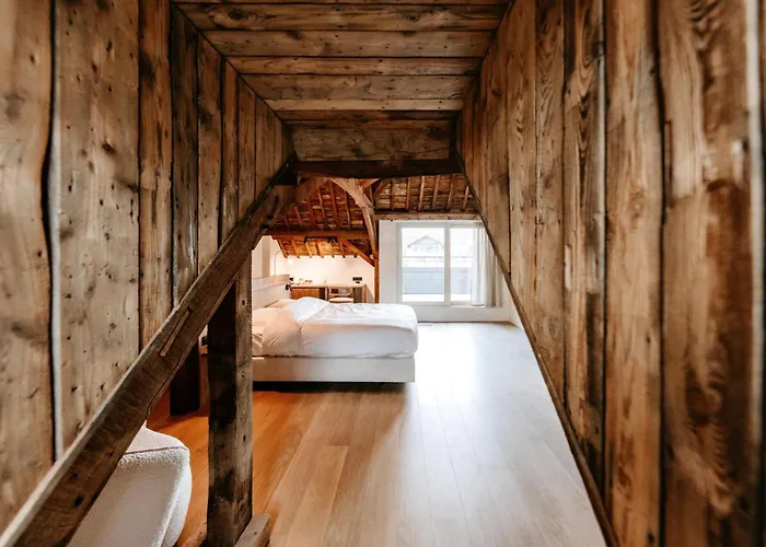 Hotel Alfred & Gastro Bar