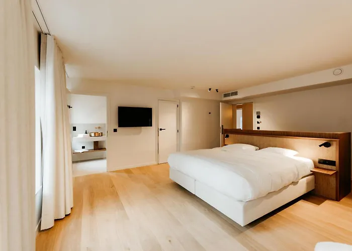 Alfred & Gastro Bar Hotel *